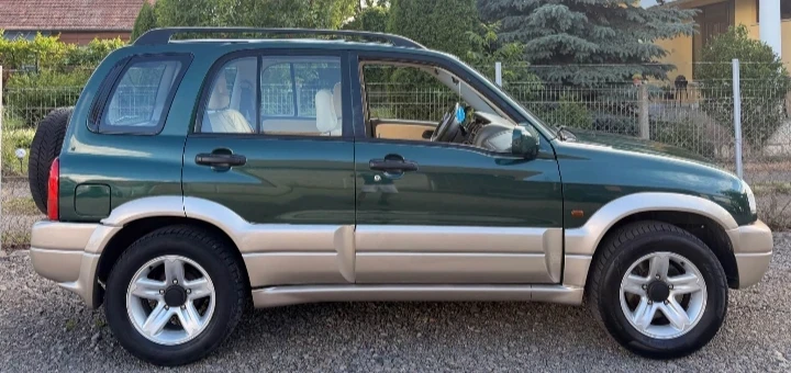 Suzuki Vitara 2.0i 128HP 4X4 Автоматик, снимка 2 - Автомобили и джипове - 55230931