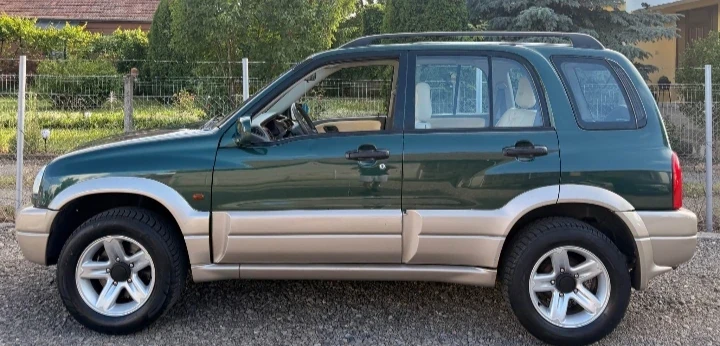 Suzuki Vitara 2.0i 128HP 4X4 Автоматик, снимка 3 - Автомобили и джипове - 55230931