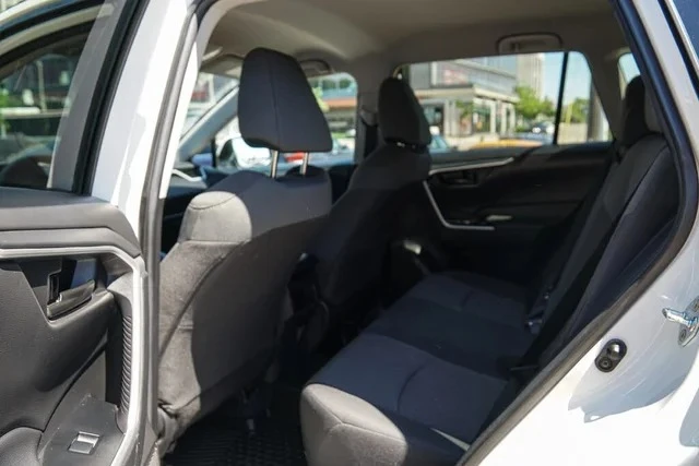 Toyota Rav4 LE AWD | TSS 2.0 | Камера | BSM, снимка 14 - Автомобили и джипове - 55422206