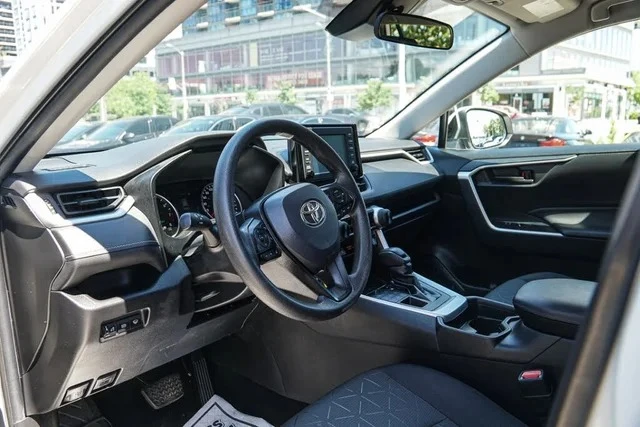 Toyota Rav4 LE AWD | TSS 2.0 | Камера | BSM, снимка 9 - Автомобили и джипове - 55422206