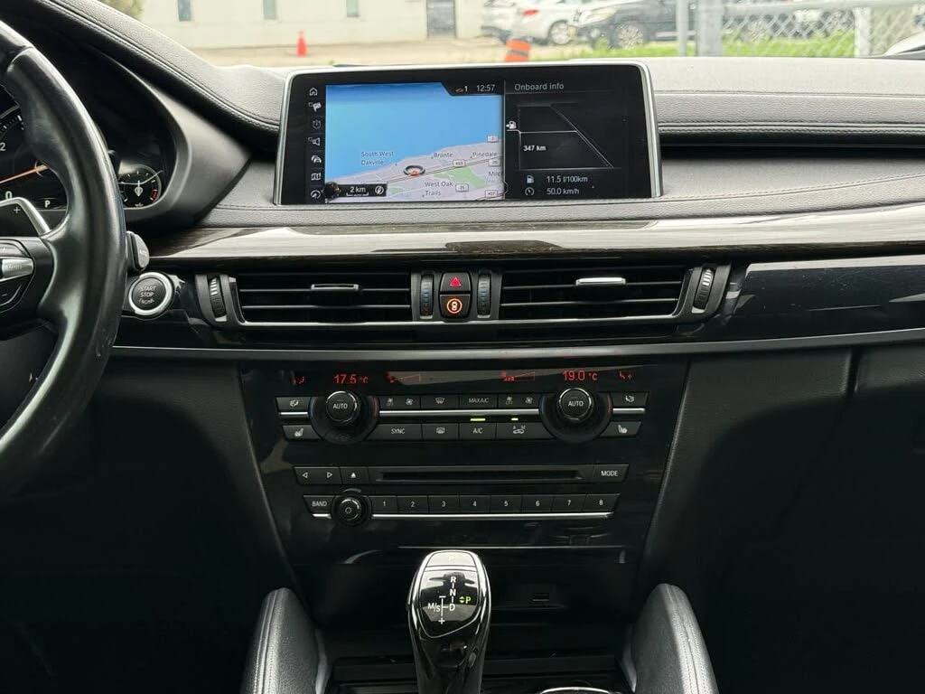 BMW X6 * АВТО КРЕДИТ* ЦЕНА ДО БГ * СЕРВИЗНА ИСТОРИЯ *  - изображение 10