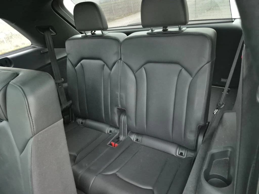Audi Q7 * PROGRESSIV * CARFAX * Дигитално табло *  - изображение 10