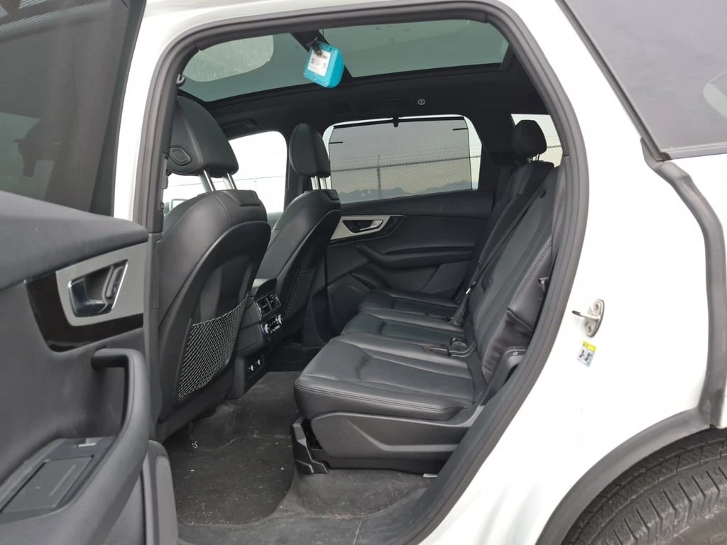 Audi Q7 * PROGRESSIV * CARFAX * Дигитално табло *  - изображение 9