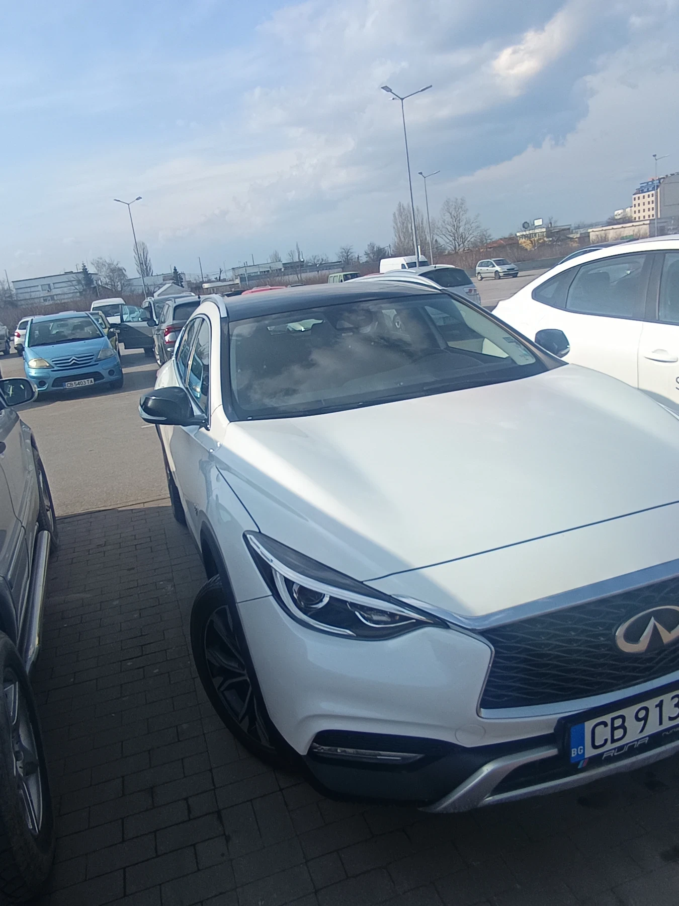 Infiniti QX30, снимка 2 - Автомобили и джипове - 53787008