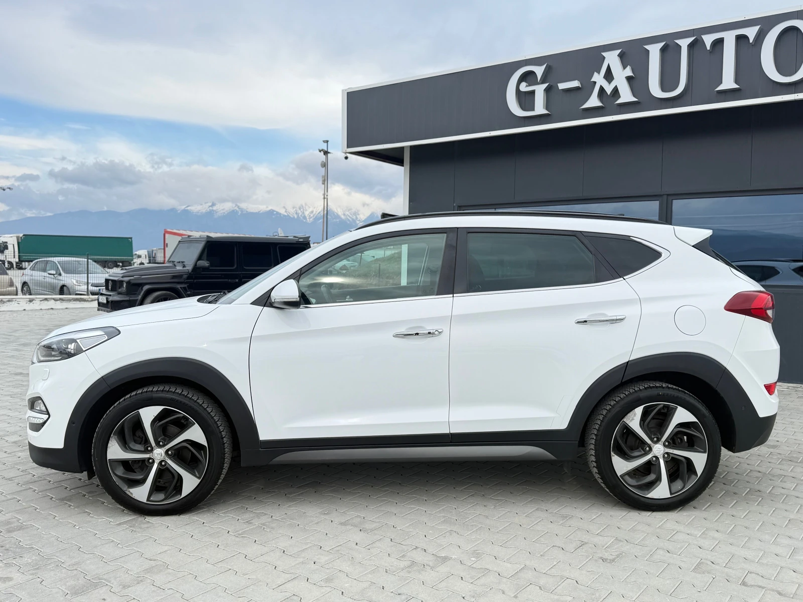 Hyundai Tucson 1.7crdi, снимка 8 - Автомобили и джипове - 53963449