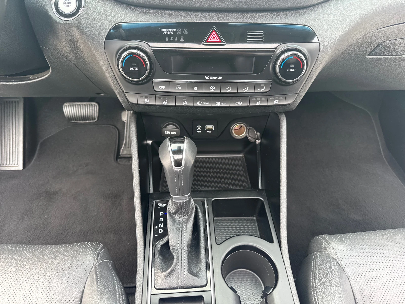 Hyundai Tucson 1.7crdi, снимка 17 - Автомобили и джипове - 53963449