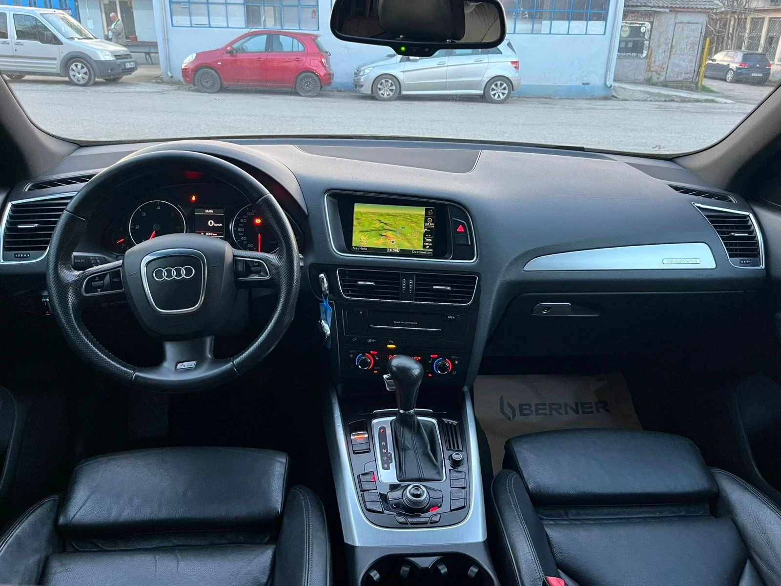 Audi Q5 3.0TDI Sline Quattro , снимка 9 - Автомобили и джипове - 54115099