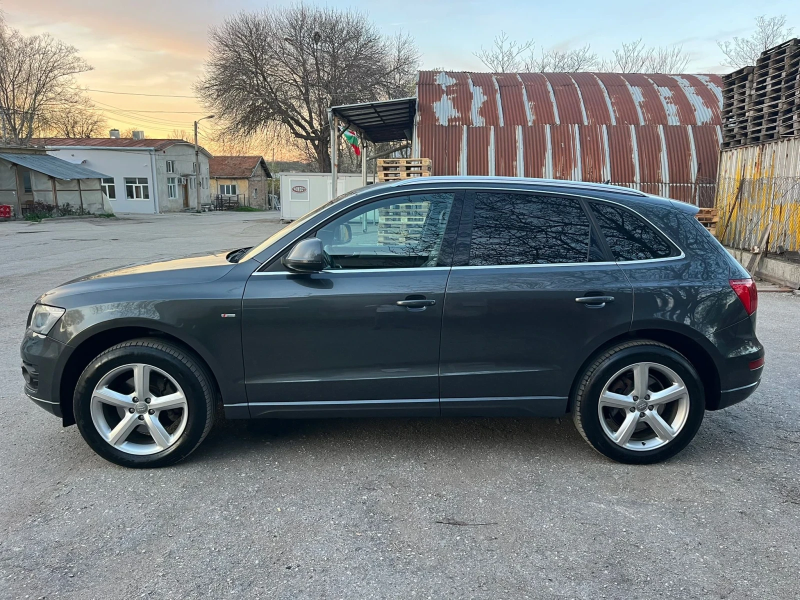 Audi Q5 3.0TDI Sline Quattro , снимка 4 - Автомобили и джипове - 54115099