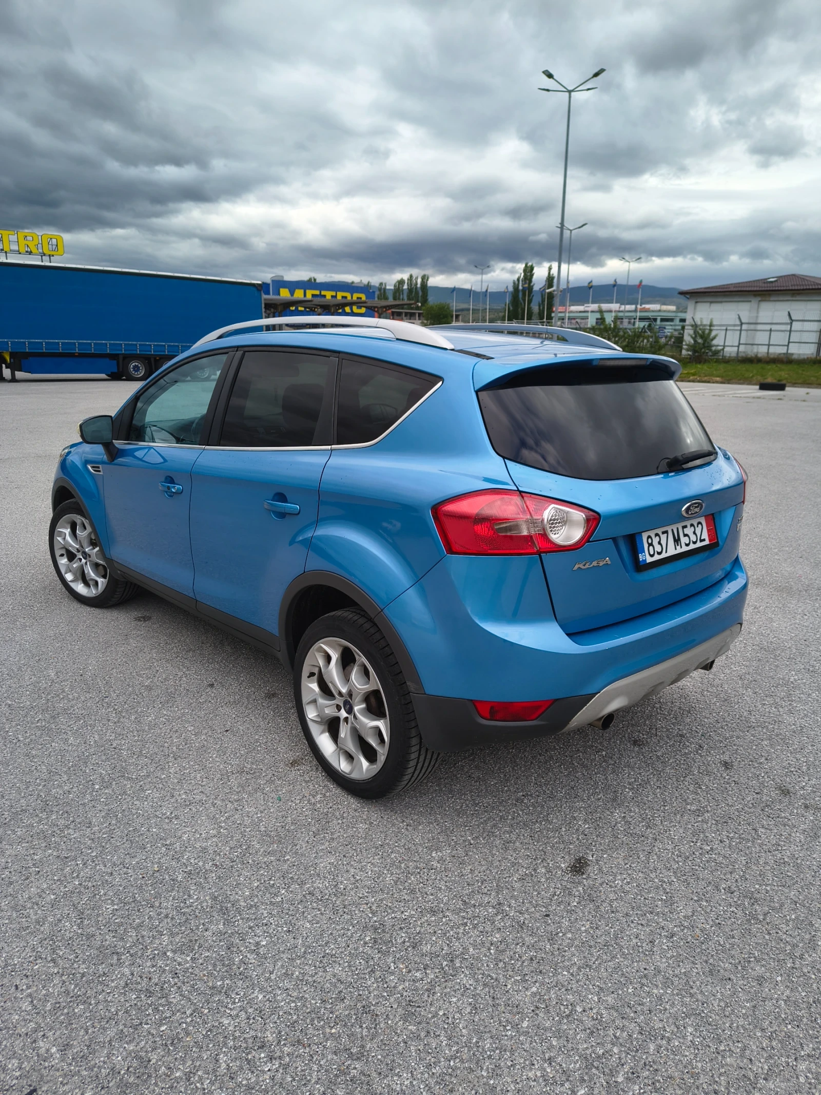 Ford Kuga 4х4 бензин ръчни ск. нов внос, снимка 3 - Автомобили и джипове - 54651828