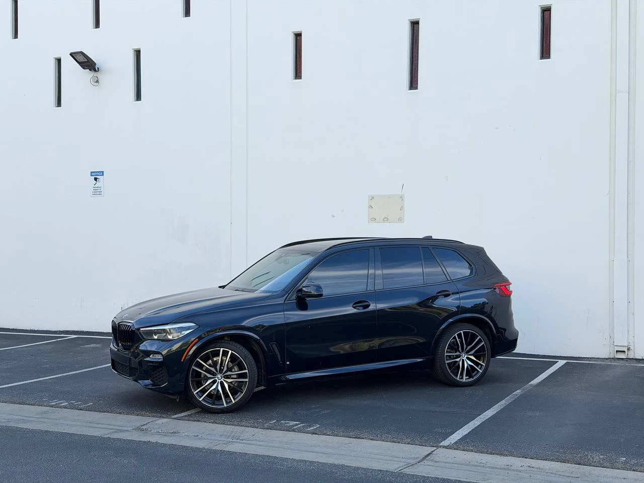BMW X5 xDrive40i * CARFAX * M PACK * МЪРТВА ТОЧКА * * , снимка 3 - Автомобили и джипове - 54834025