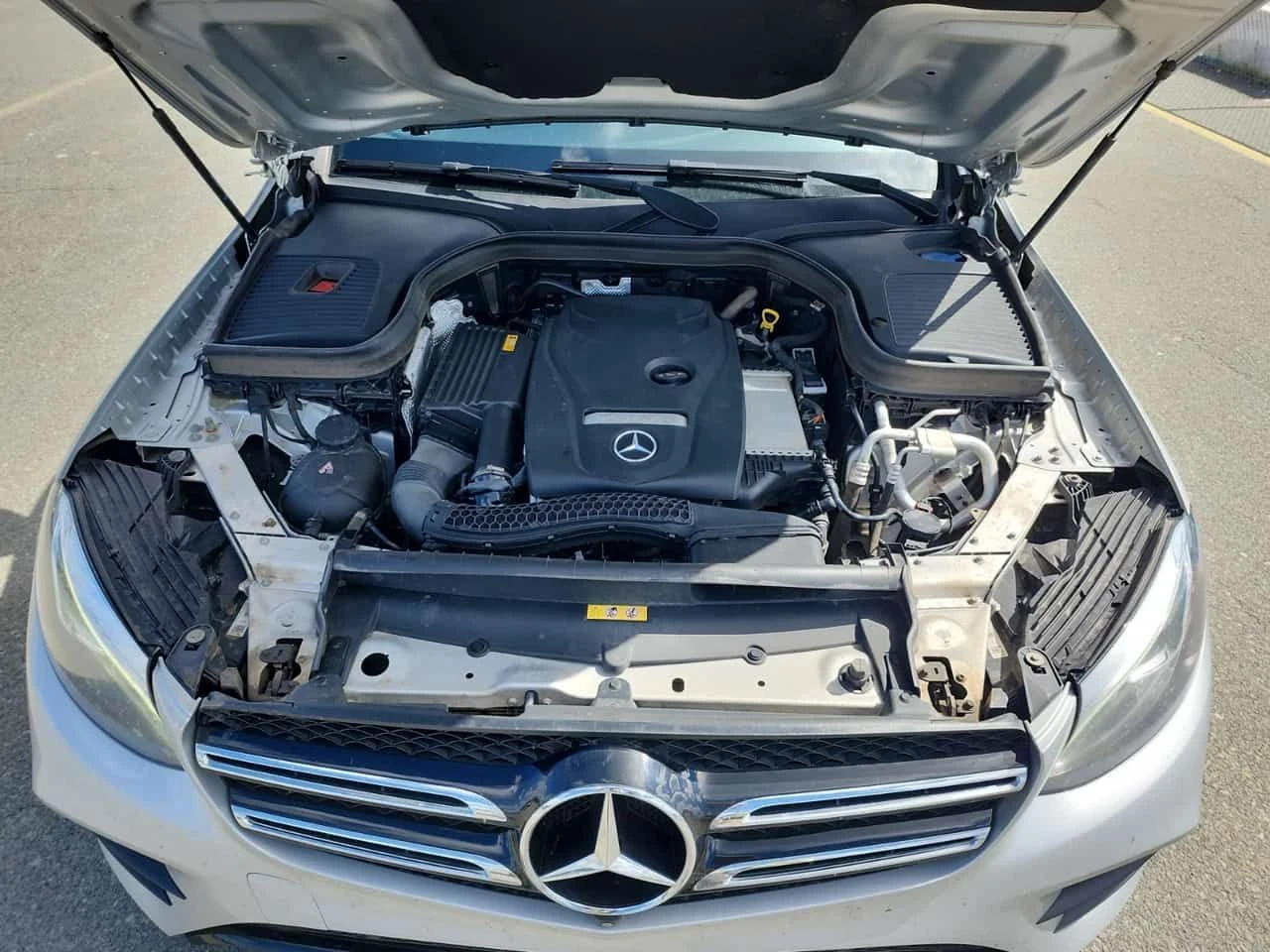 Mercedes-Benz GLC 300 CARFAX/ПАНОРАМА/ПОДГРЕВ/НАВИ/ПАМЕТ, снимка 16 - Автомобили и джипове - 55328509