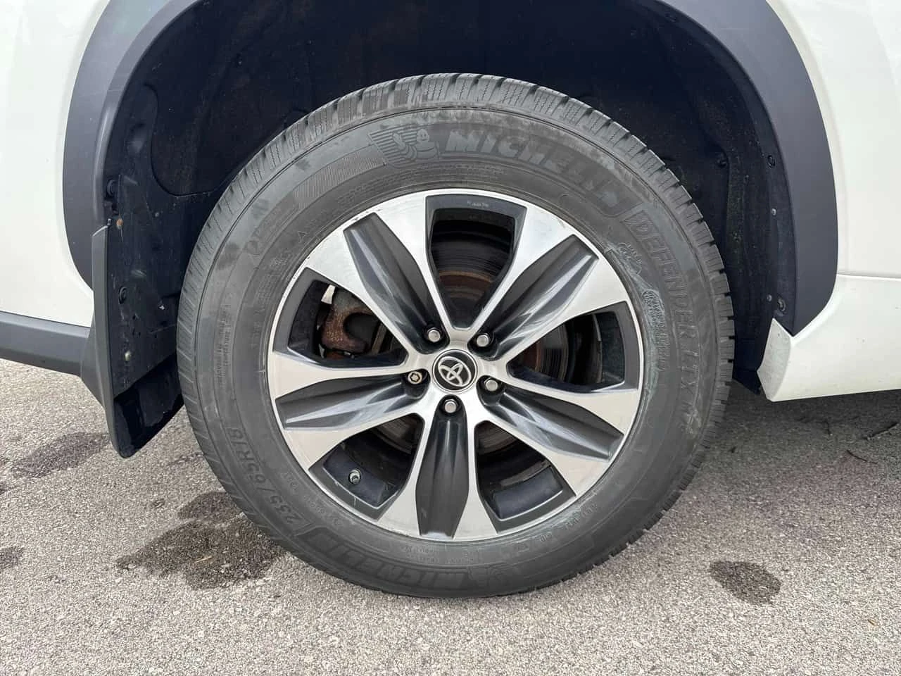 Toyota Highlander XLE/CARFAX/Кожа/7 Места/Подгрев/Шибедах/Ленти/КЛИП, снимка 7 - Автомобили и джипове - 55418573