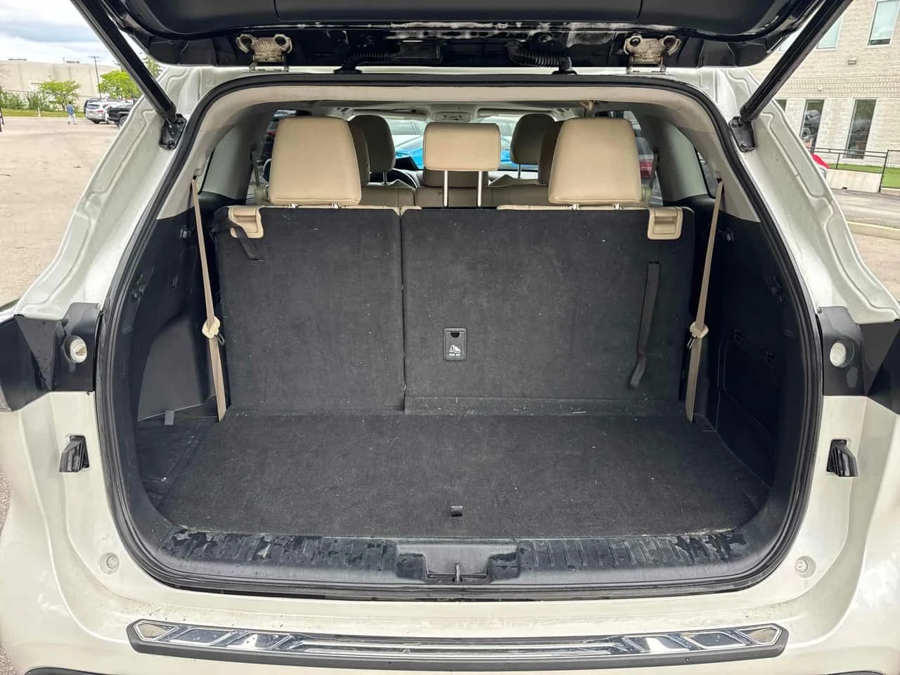 Toyota Highlander XLE/CARFAX/Кожа/7 Места/Подгрев/Шибедах/Ленти/КЛИП, снимка 11 - Автомобили и джипове - 55418573
