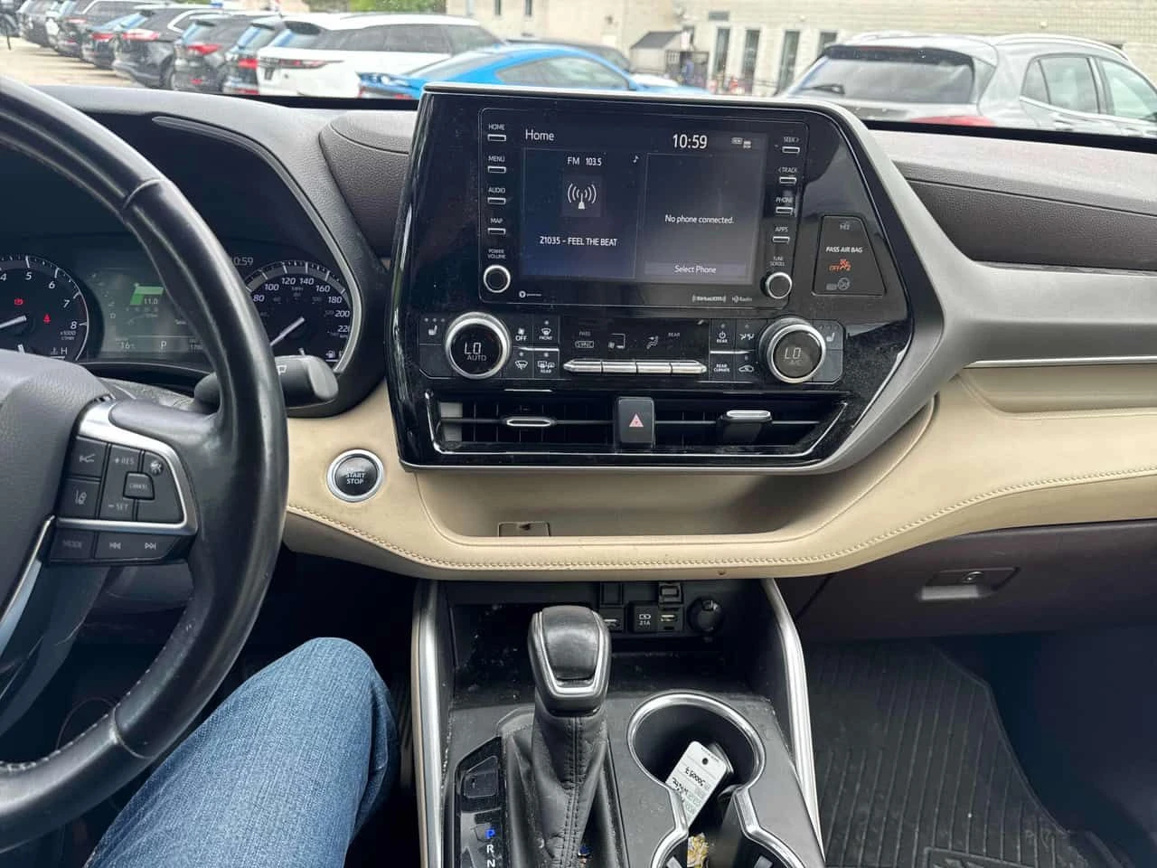 Toyota Highlander XLE/CARFAX/Кожа/7 Места/Подгрев/Шибедах/Ленти/КЛИП, снимка 9 - Автомобили и джипове - 55418573