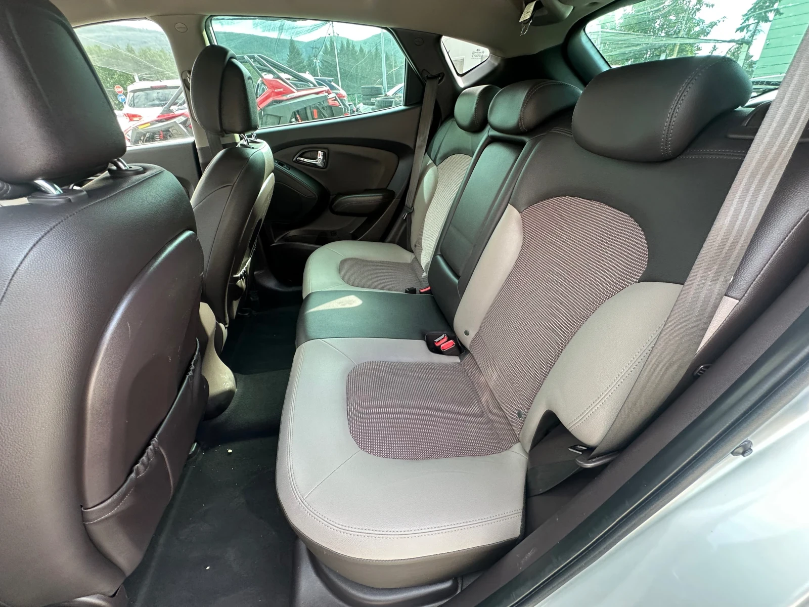 Hyundai IX35 АВТОМАТИК 4х4, снимка 15 - Автомобили и джипове - 55445839
