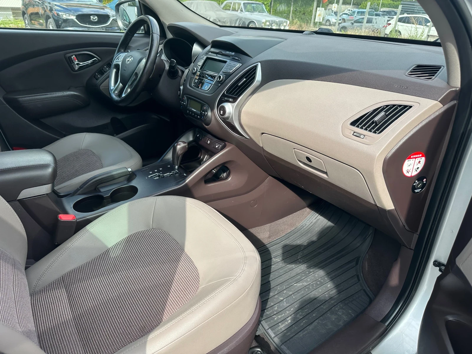 Hyundai IX35 АВТОМАТИК 4х4, снимка 11 - Автомобили и джипове - 55445839