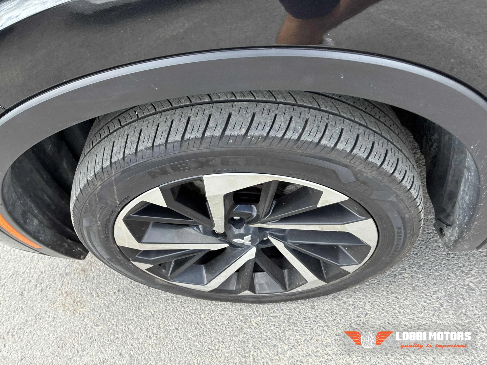Mitsubishi Outlander, снимка 13 - Автомобили и джипове - 56113688