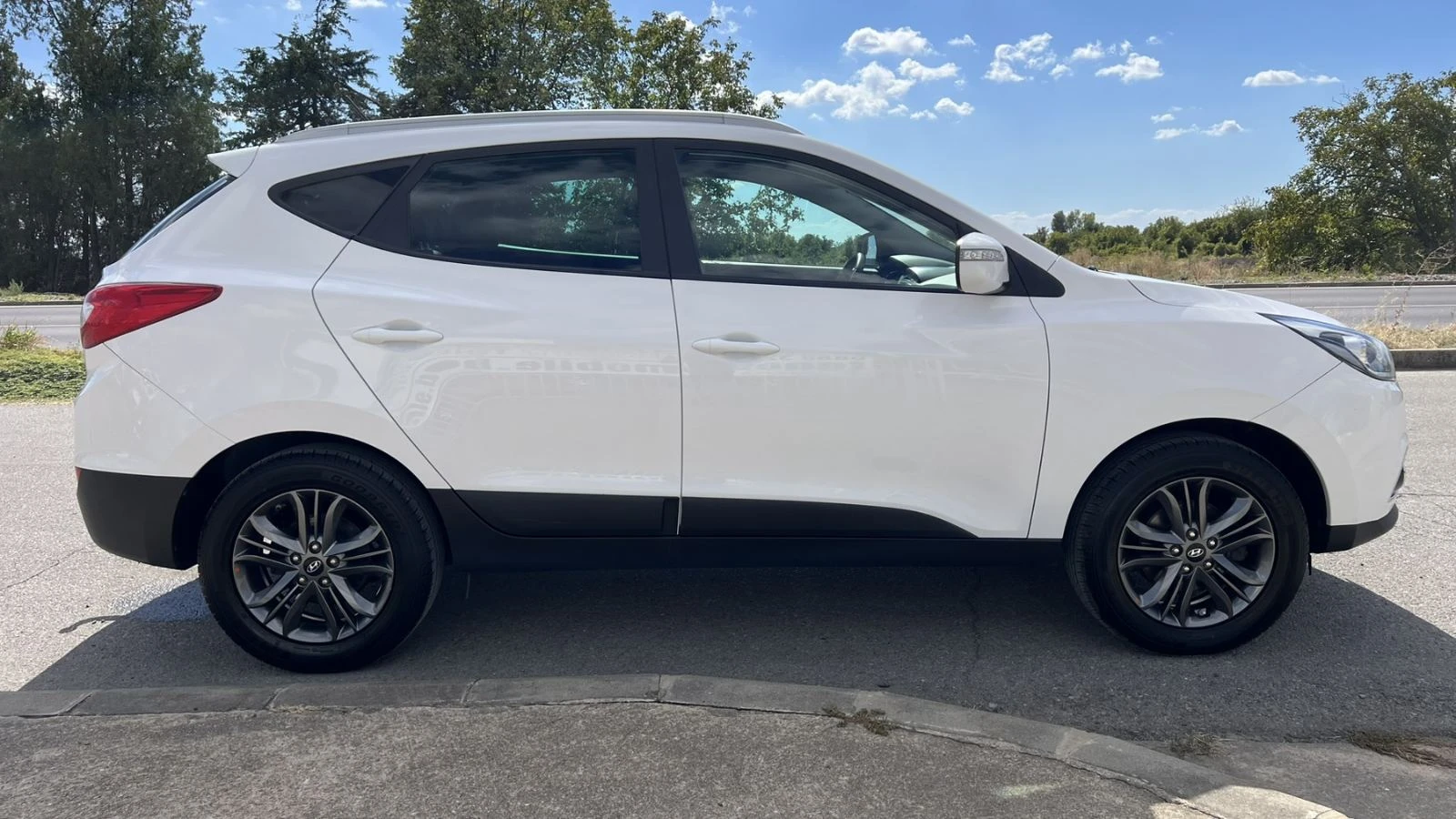 Hyundai IX35 2.0 4X4, снимка 3 - Автомобили и джипове - 56222187