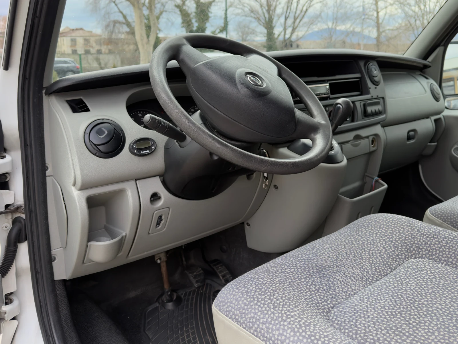 Opel Movano 2.5/Климатик/Падащ борд/, снимка 11 - Бусове и автобуси - 53934219