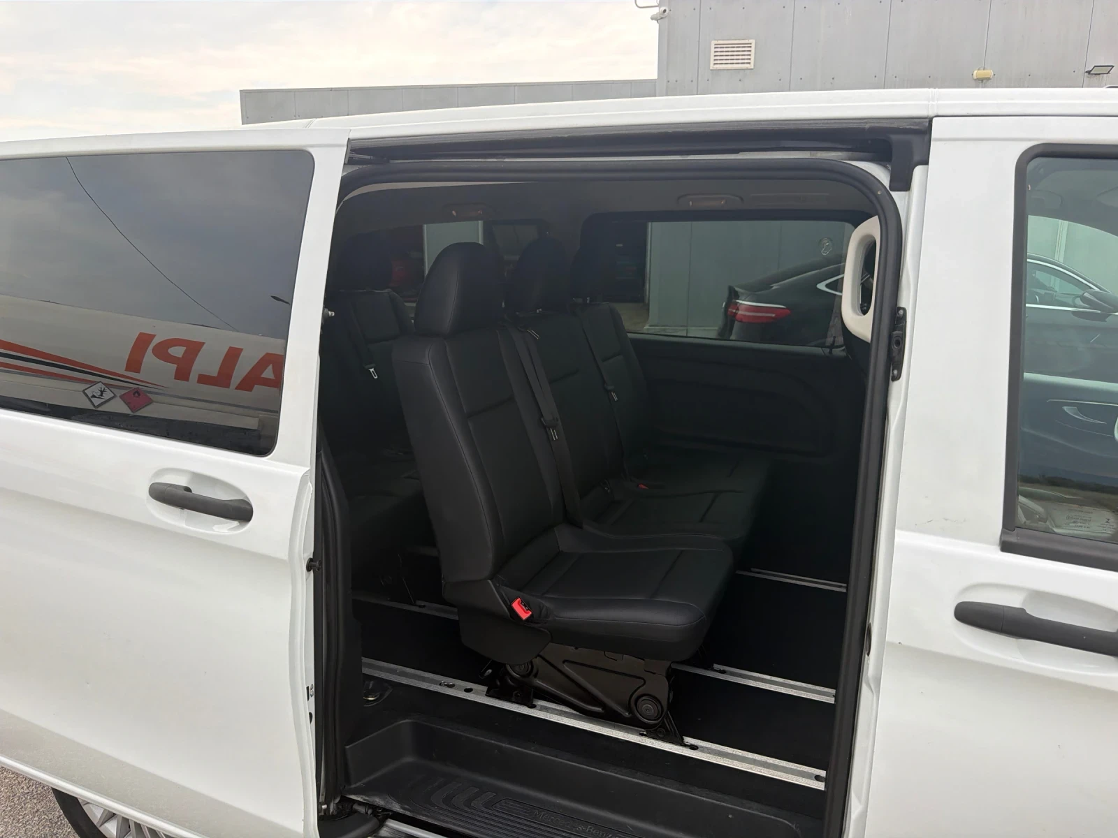 Mercedes-Benz Vito 2.0 Бензин, снимка 7 - Бусове и автобуси - 56564390