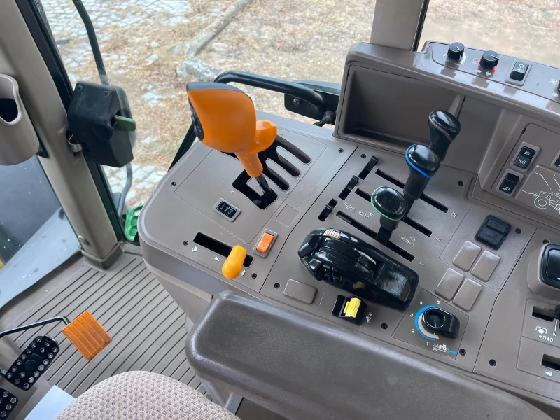 Трактор John Deere 6115M POWER QUAD ЛИЗИНГ, снимка 15 - Селскостопанска техника - 48911061