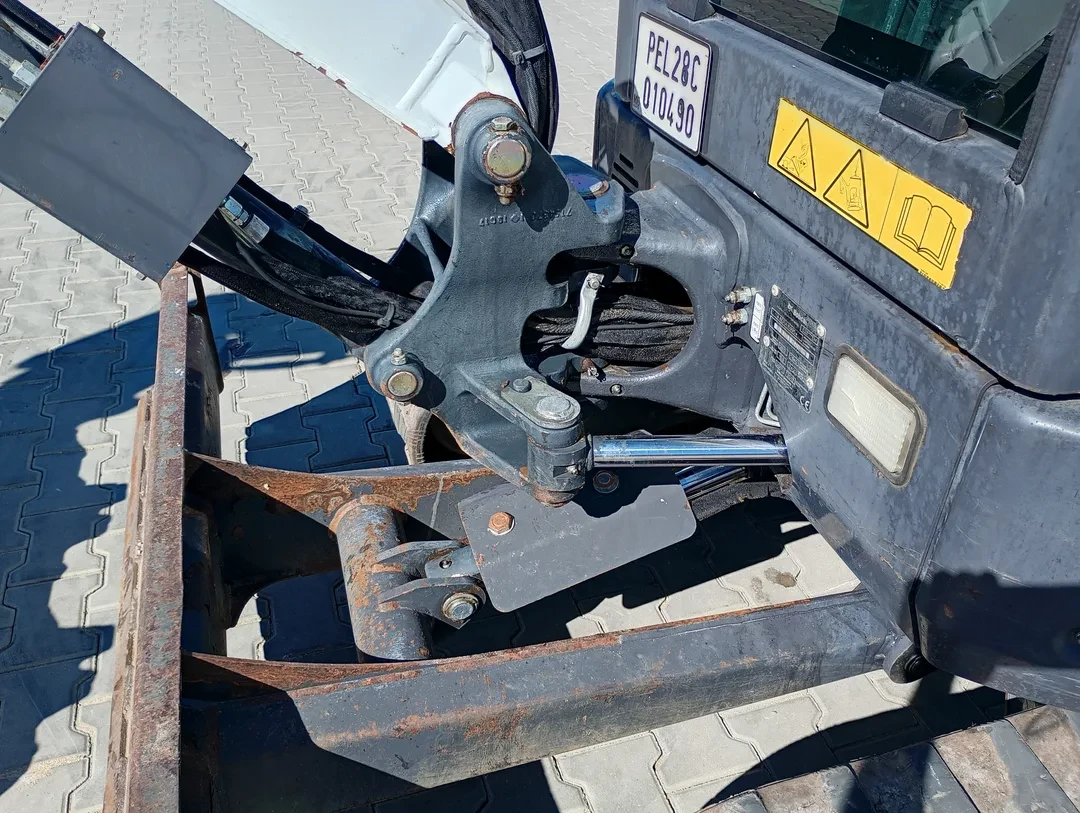 ����� Bobcat E26 | Mobile.bg � ����������� 10
