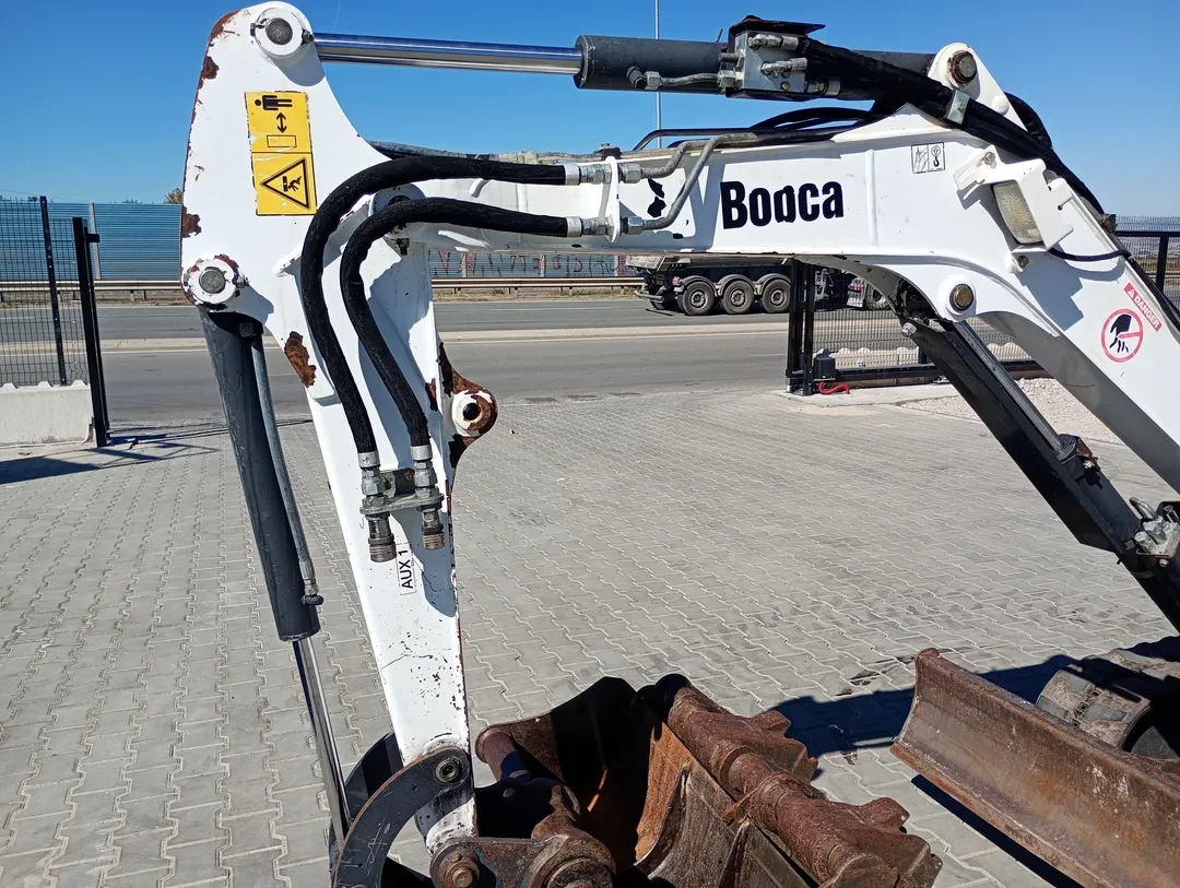 ����� Bobcat E26 | Mobile.bg � ����������� 8