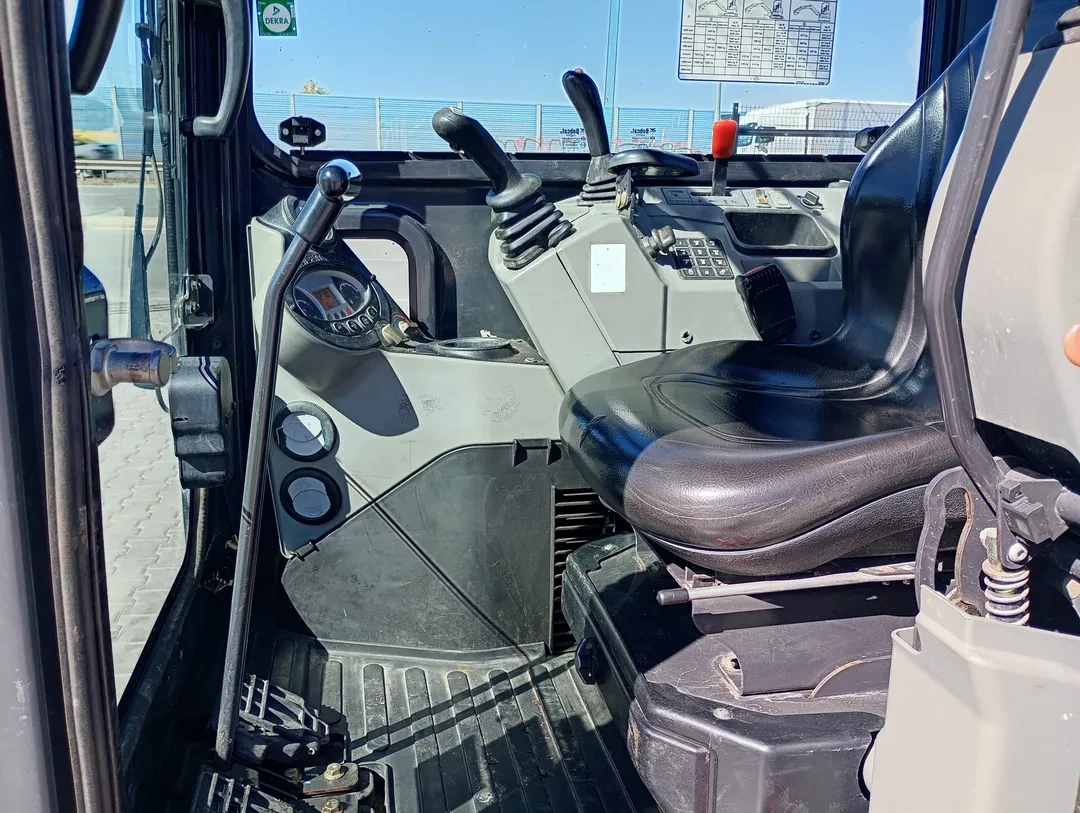 ����� Bobcat E26 | Mobile.bg � ����������� 12