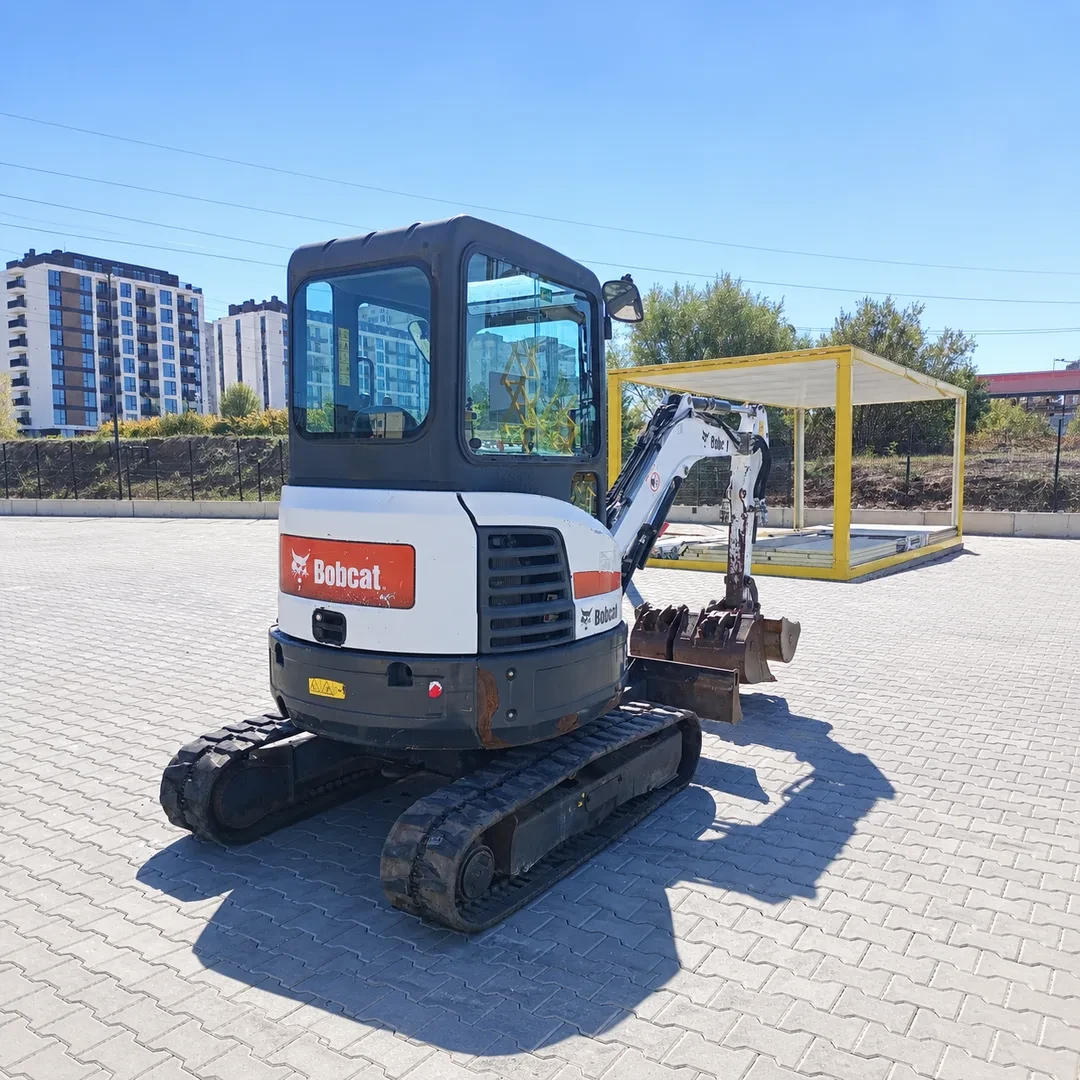 ����� Bobcat E26 | Mobile.bg � ����������� 4