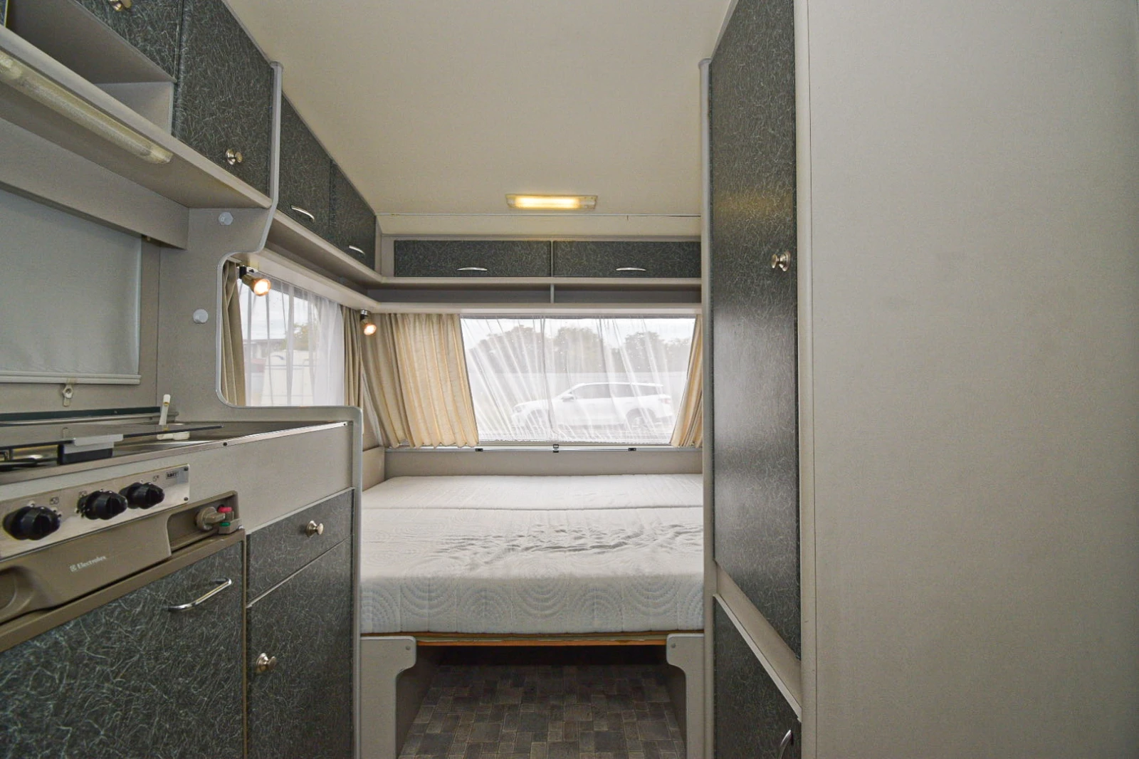 �������� Adria /Delta 360 + ����� | Mobile.bg � ����������� 5