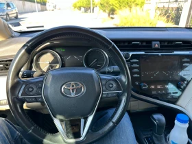 Toyota Camry 2.5 HYBRID 220 KC, снимка 13