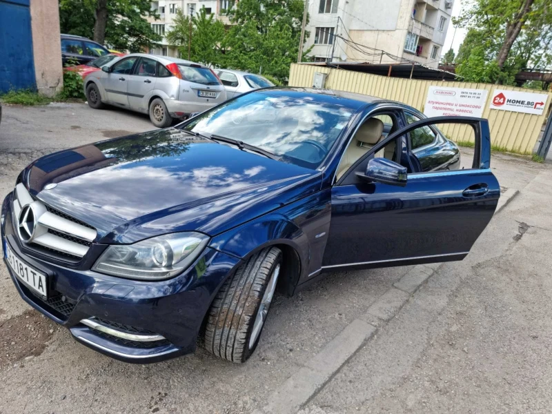 Mercedes-Benz C 220, снимка 2 - Автомобили и джипове - 47216091