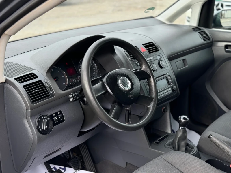 VW Touran 1.9TDI 105кс 6с 7-места КЛИМАТРОНИК , снимка 10 - Автомобили и джипове - 47308034