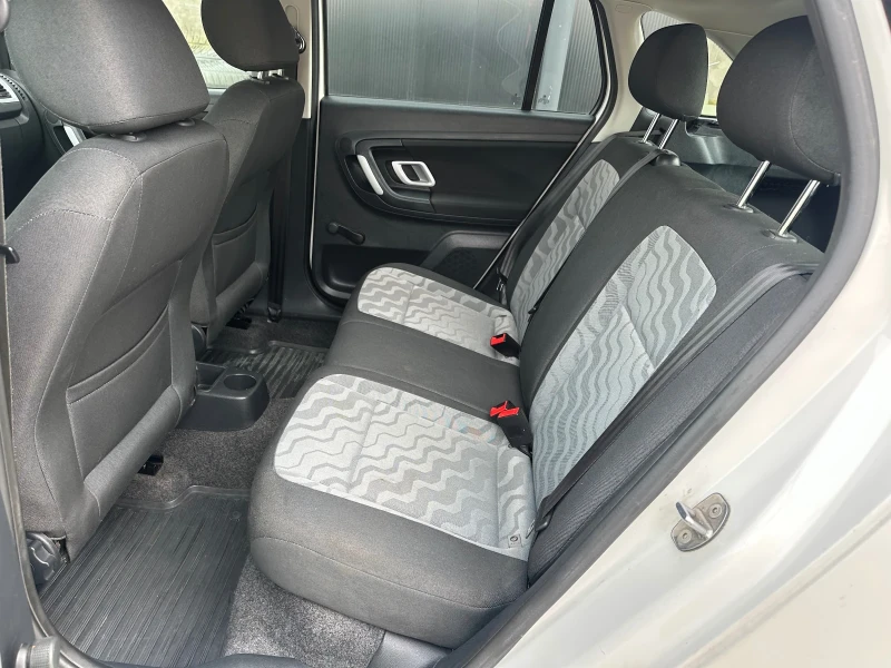 Skoda Fabia 1, 4I 16V 86kc 167900km, снимка 14 - Автомобили и джипове - 52330075