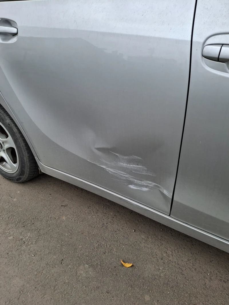 Toyota Verso, снимка 14 - Автомобили и джипове - 52410279