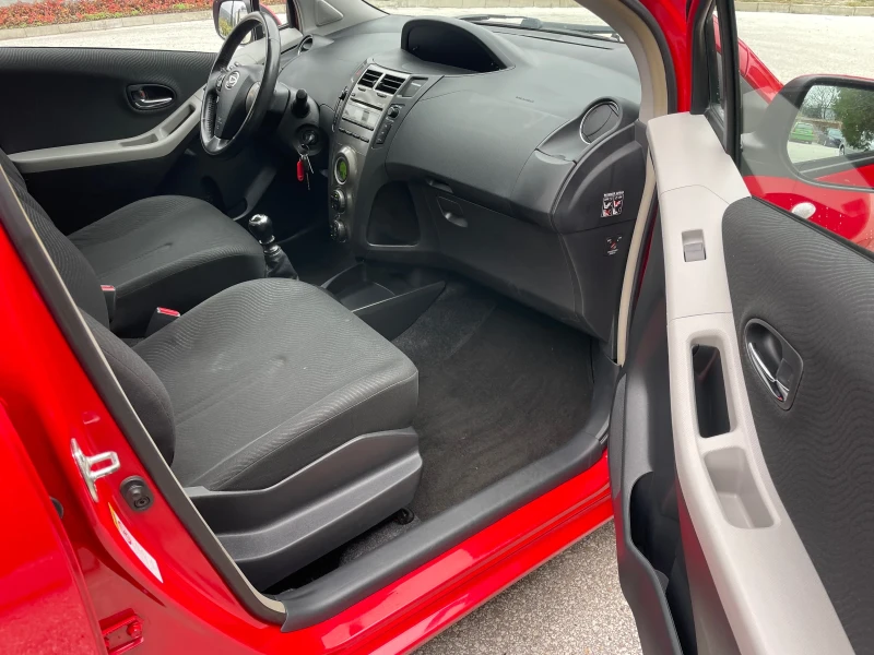 Toyota Yaris 1.33VVTI 100к.с. FACE ГЕРМАНИЯ, снимка 16 - Автомобили и джипове - 52339206