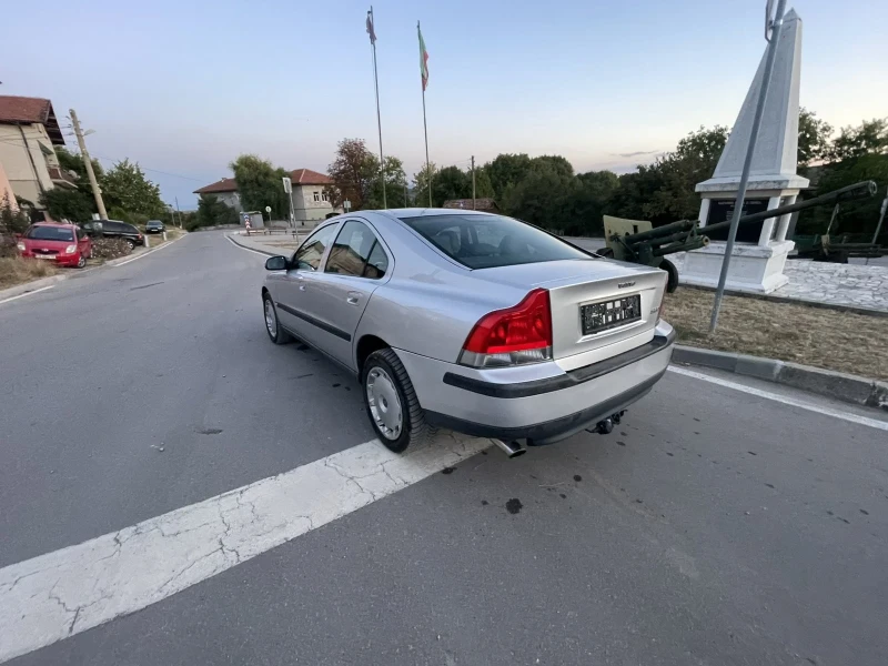 Volvo S60 D5, снимка 6 - Автомобили и джипове - 52382056