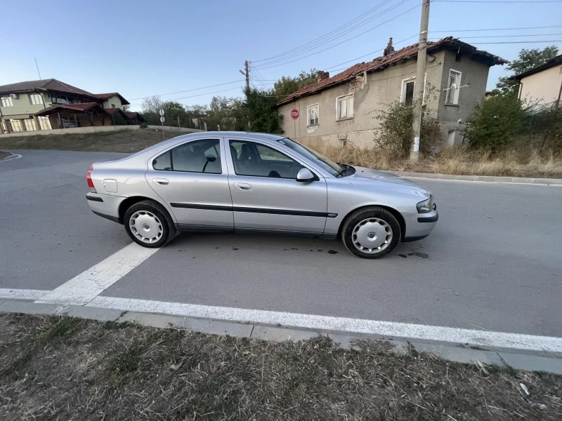 Volvo S60 D5, снимка 2 - Автомобили и джипове - 52382056