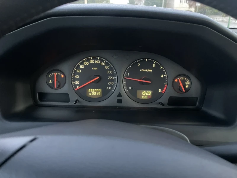 Volvo S60 D5, снимка 9 - Автомобили и джипове - 52382056