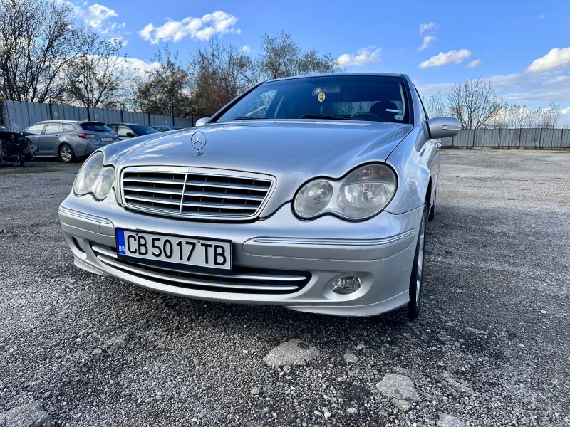 Mercedes-Benz C 180 Kompressor* Facelift* GAZ* NAVI, снимка 7 - Автомобили и джипове - 52598112