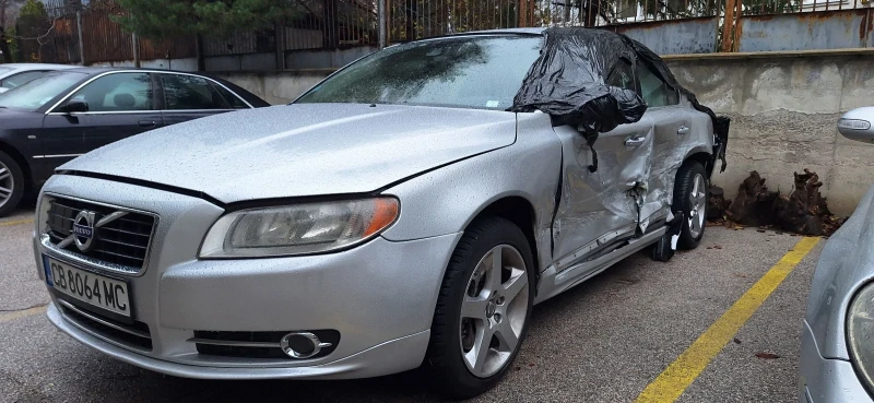 Volvo S80 2.4 D5 4x4 205hp кожа, снимка 9 - Автомобили и джипове - 52865839