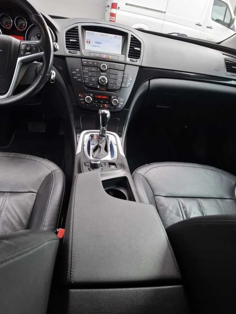 Opel Insignia, снимка 10 - Автомобили и джипове - 53006189