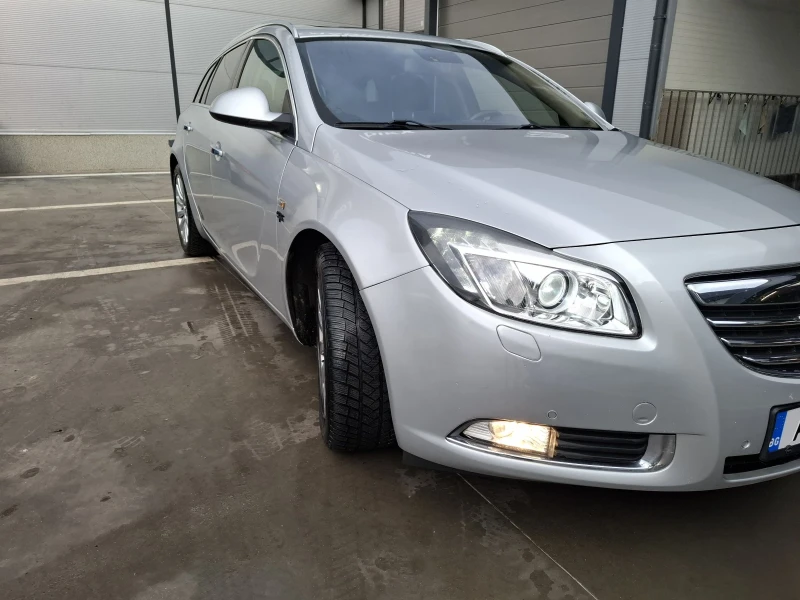 Opel Insignia, снимка 2 - Автомобили и джипове - 53006189