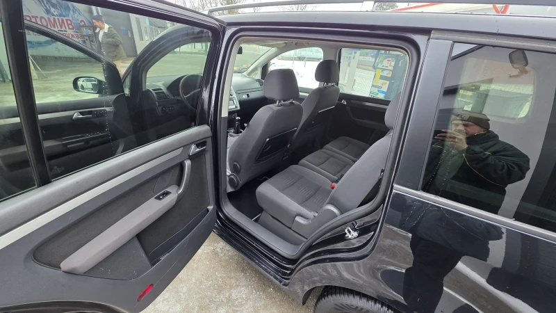VW Touran 2.0 170, снимка 8 - Автомобили и джипове - 53211279