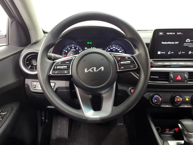 Kia K3 2Nd Generation 1.6 Trendy  , снимка 13 - Автомобили и джипове - 54953952
