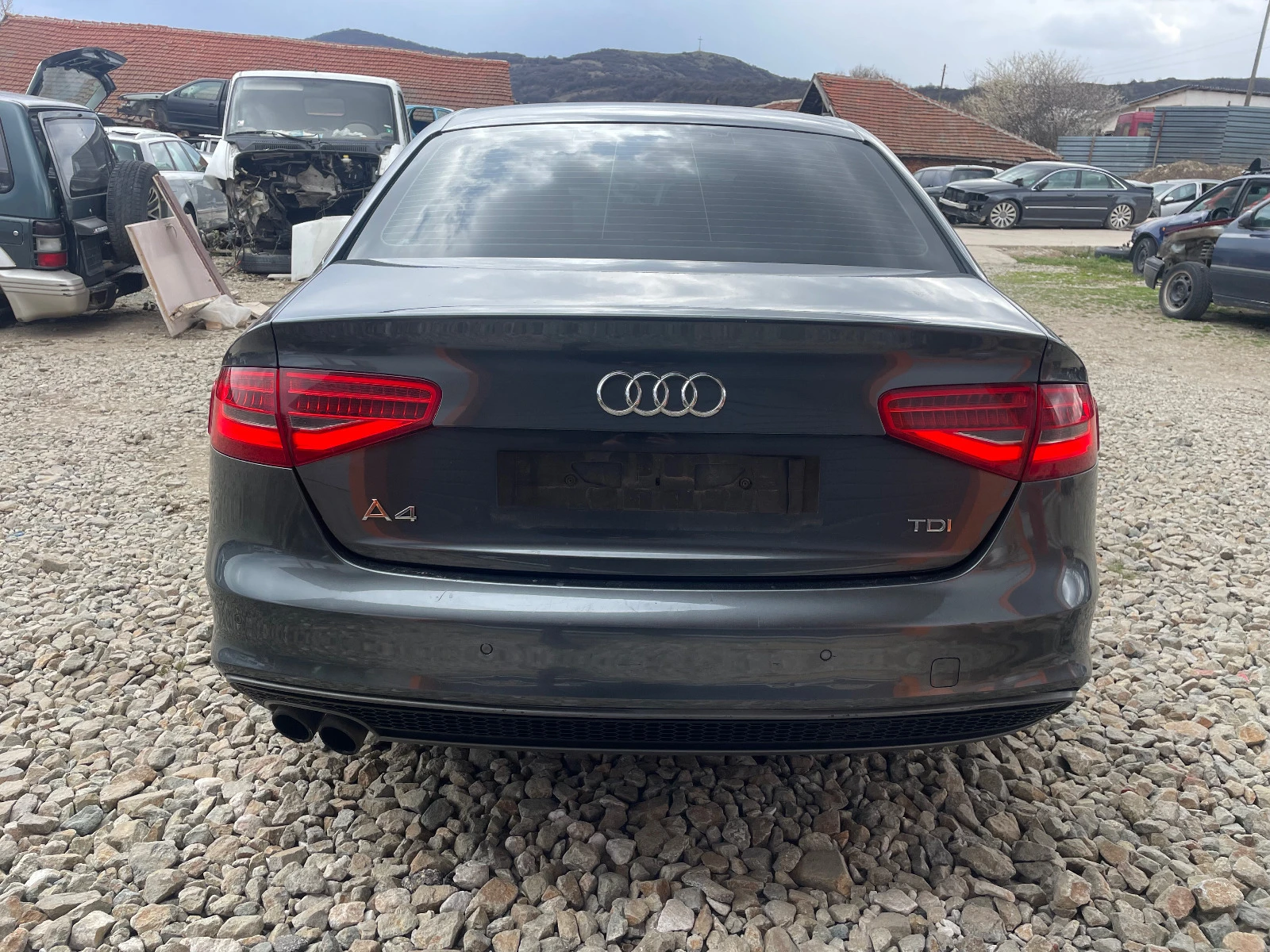 Audi A4 b8.5 2.0tdi Sline/auto - изображение 4