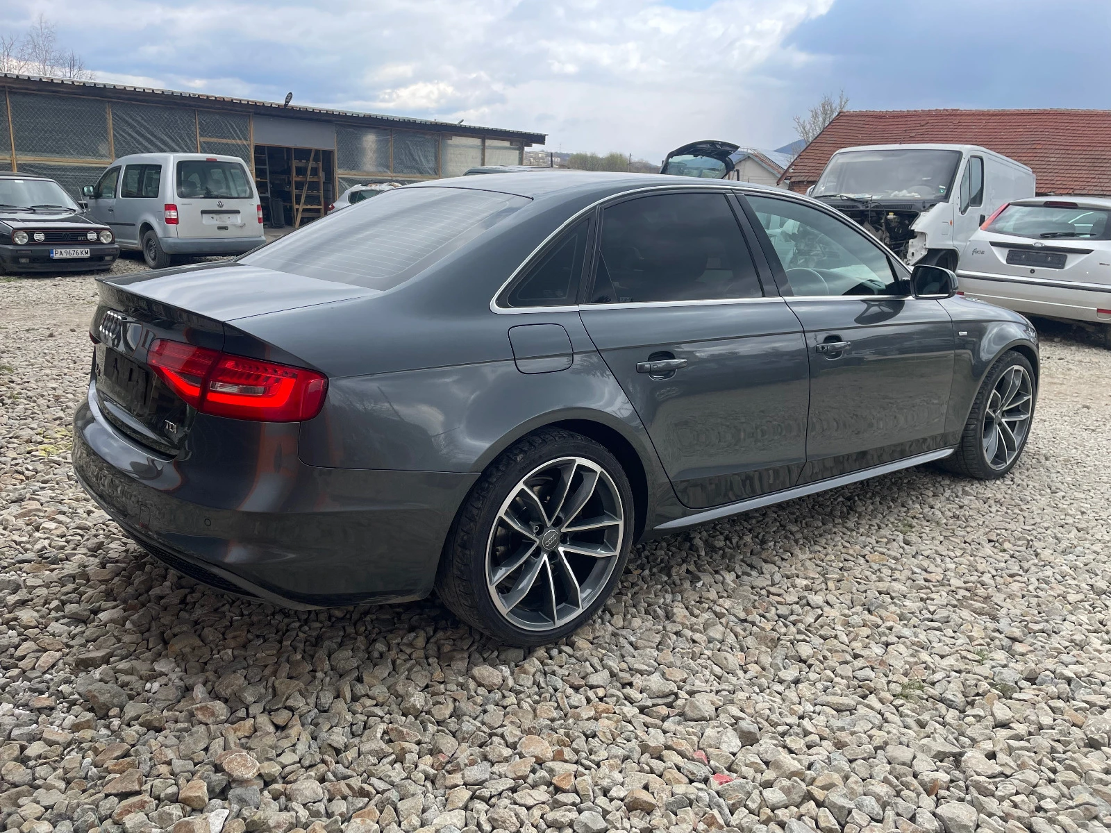 Audi A4 b8.5 2.0tdi Sline/auto - изображение 5