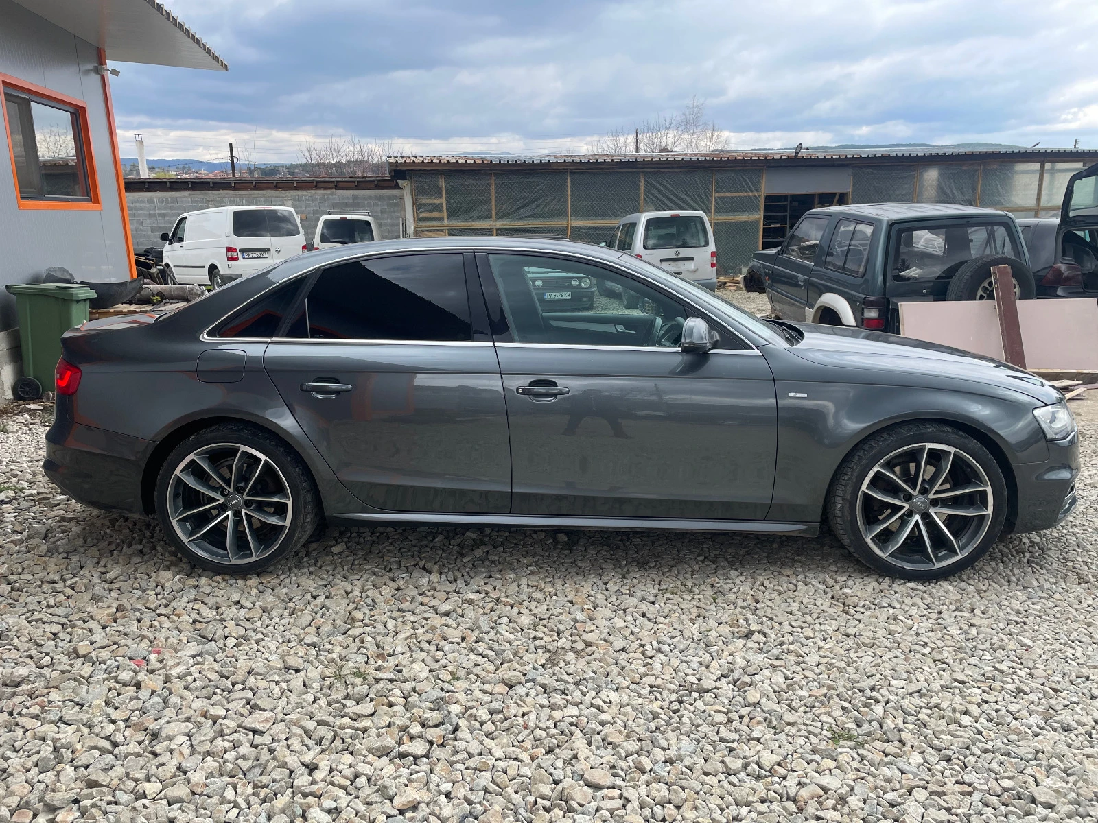 Audi A4 b8.5 2.0tdi Sline/auto - изображение 6