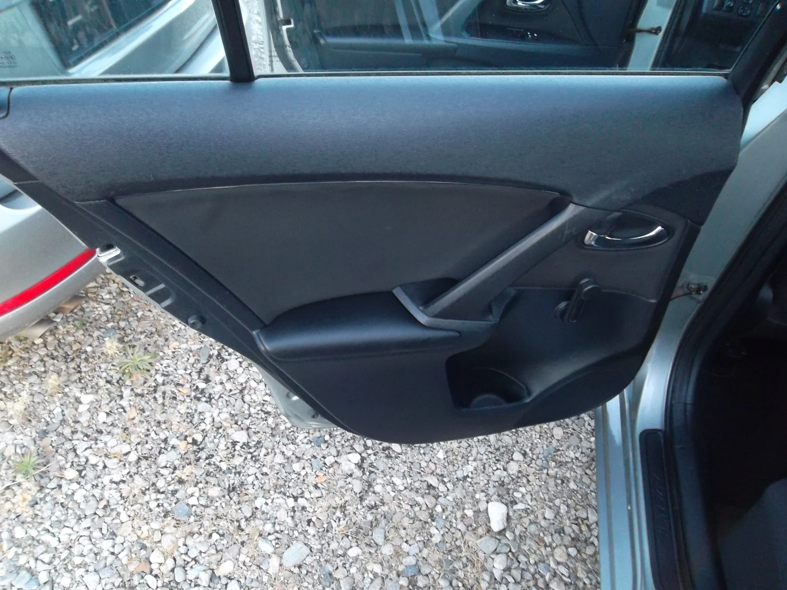 Toyota Avensis 2.2 D4D-126 | Mobile.bg — изображение 12