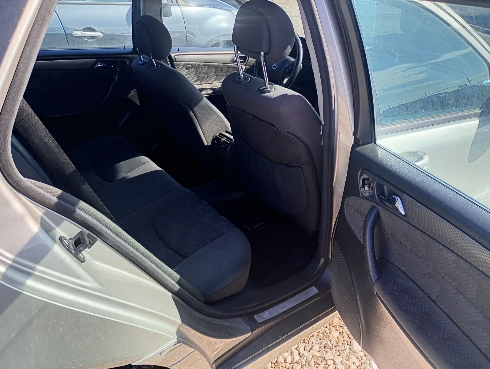 Mercedes-Benz C 220 2.2 CDI - изображение 10